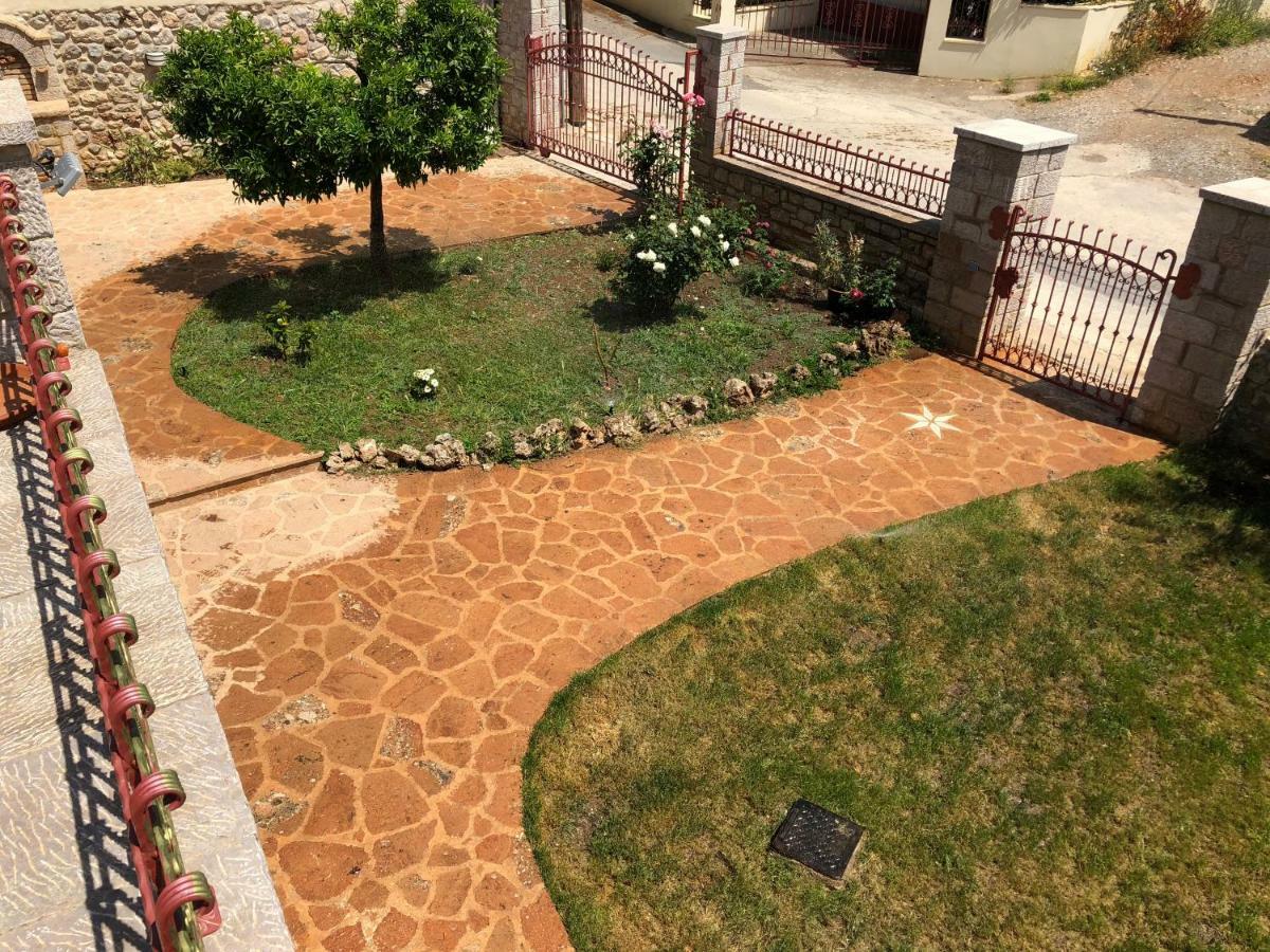 فيلا Haus Kleopatra ليونِذيو المظهر الخارجي الصورة